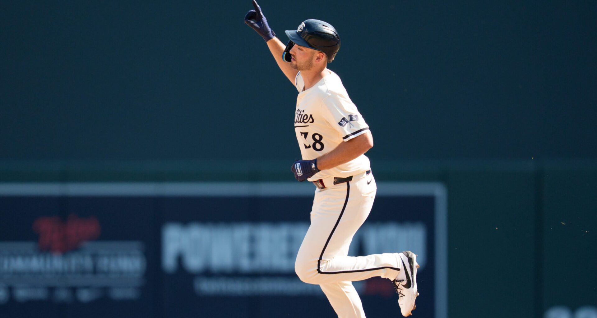 Injury Ends Season for Twins Outfielder