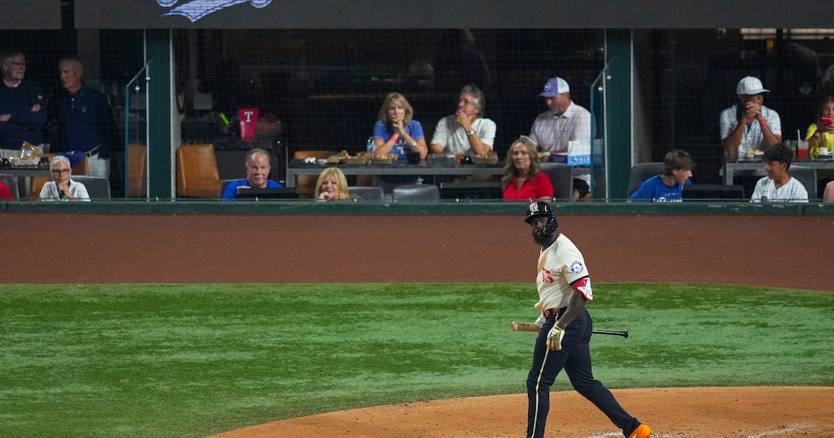 Rangers show fight in extras, but fall short as bats go mostly dormant vs. Marlins