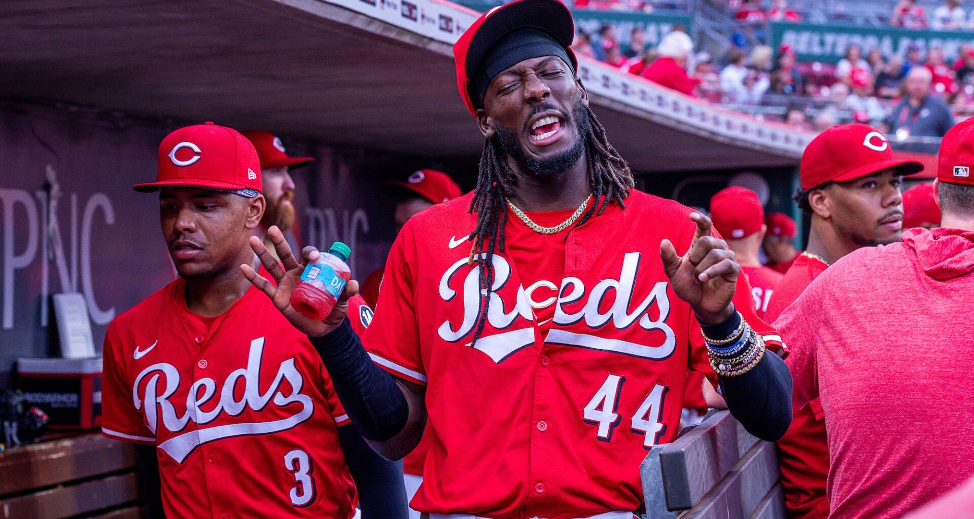 [PHOTOS] Reds Drop Game to Pirates but Keep Wild Card Hopes Alive