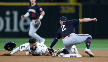 Strong finale from deGrom helps Rangers top Twins 4-2, stop 8-game skid