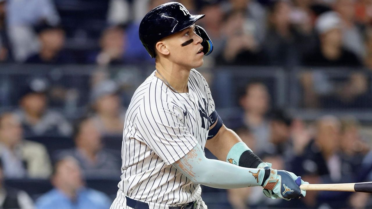Yankees' Judge hits 50th, 51st home runs to tie Blue Jays atop AL East