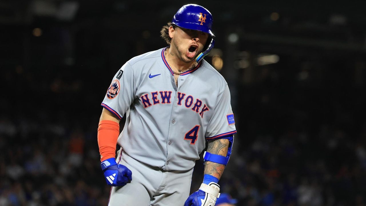 Mets rally against Cubs, move a game ahead of Reds for final wild card