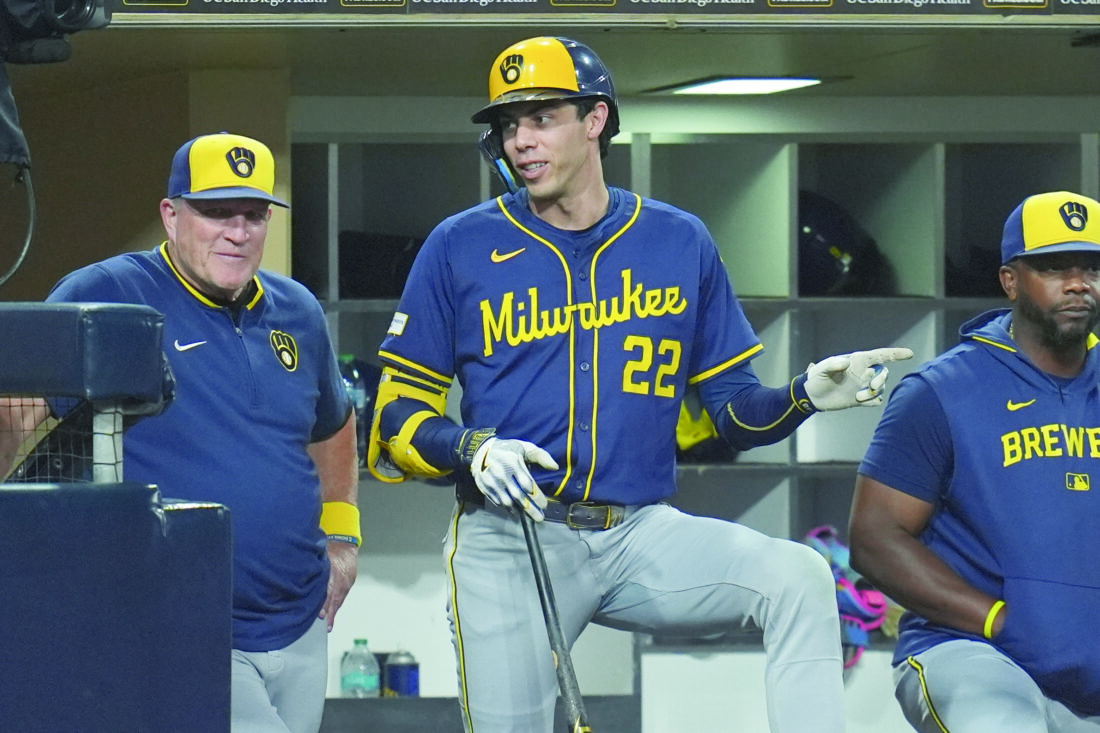 Fermin’s 11th-inning single sends the Padres into the playoffs with 5-4 win over the Brewers | News, Sports, Jobs