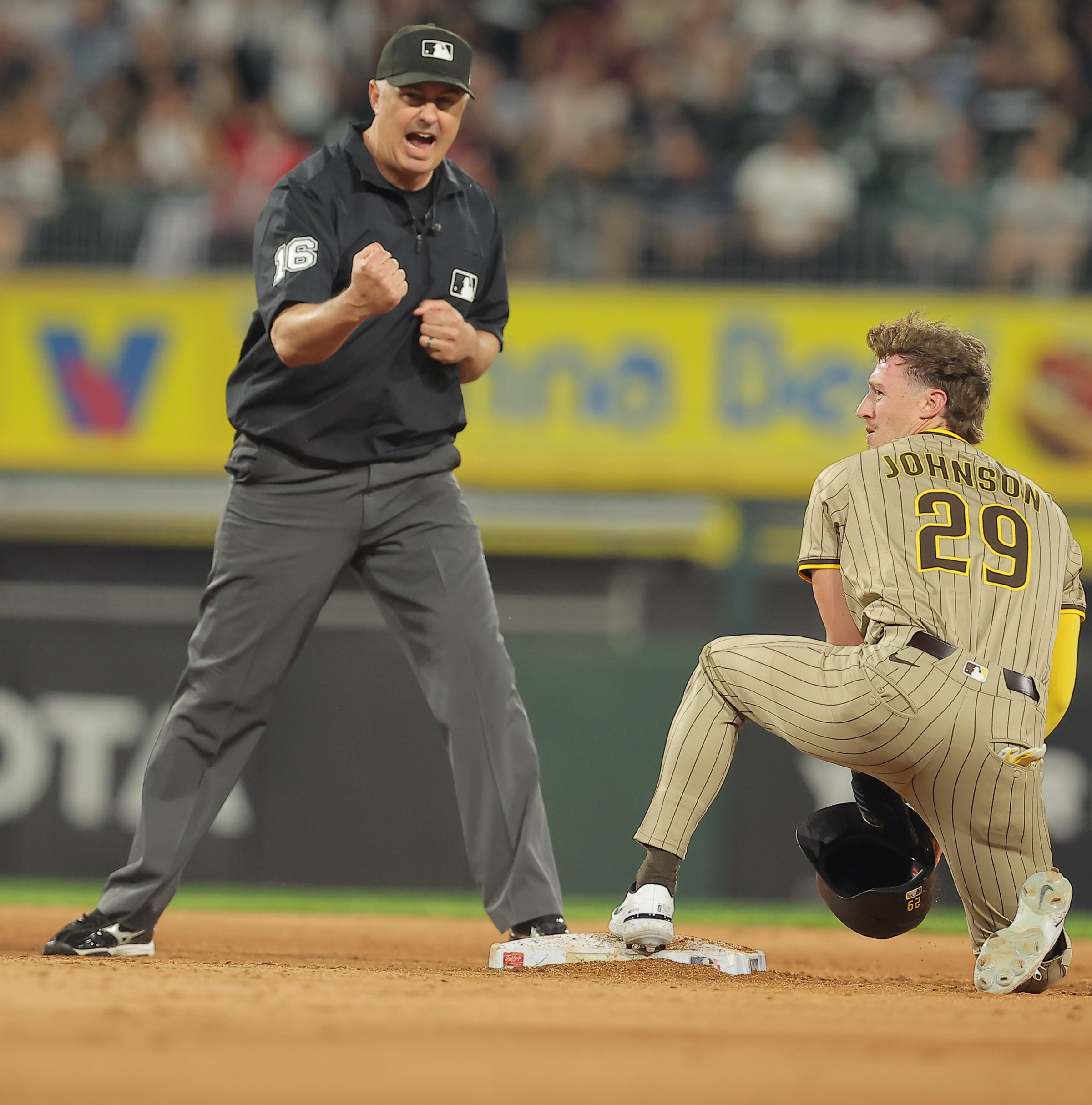 Good Morning San Diego: Padres continue to limp through final regular season road trip