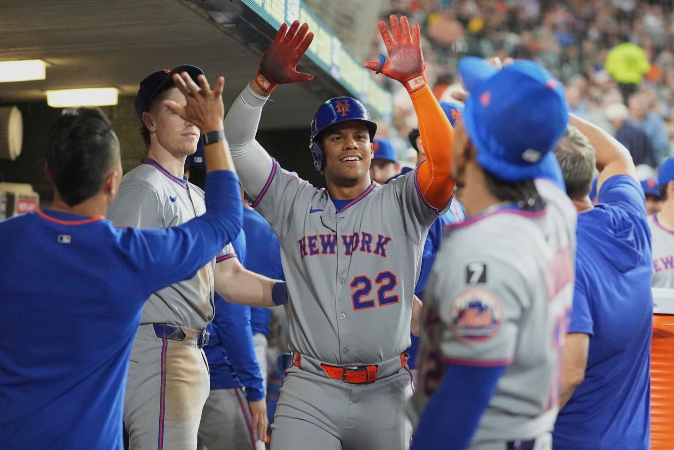 Mets’ Soto, Yankees’ Chisholm Jr. Among MLB’s Six 30-30 Players