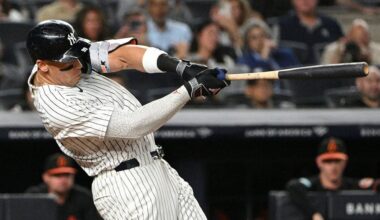Yankees keep pace with Jays as Stanton hits 2 HRs, Judge blasts No. 52