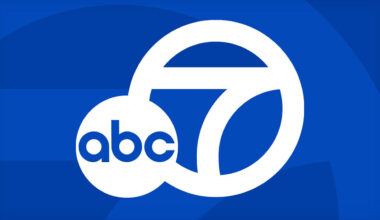 Giants meet the Dodgers with 1-0 series lead