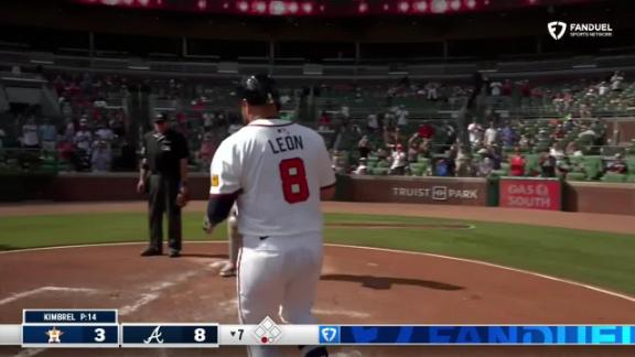 Albies drives in 3 and León homers in 1st start since 2023 as Braves beat Astros 8-3