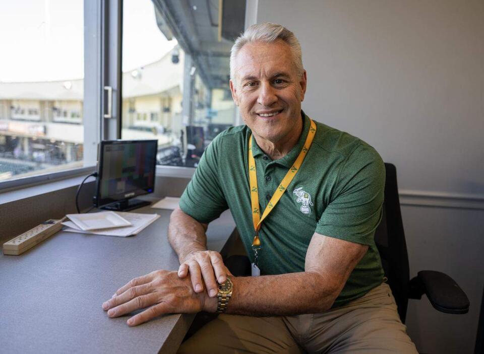 Portrayed as outlandish criminal in ‘Simpsons' classic, A's Steve Sax looks back