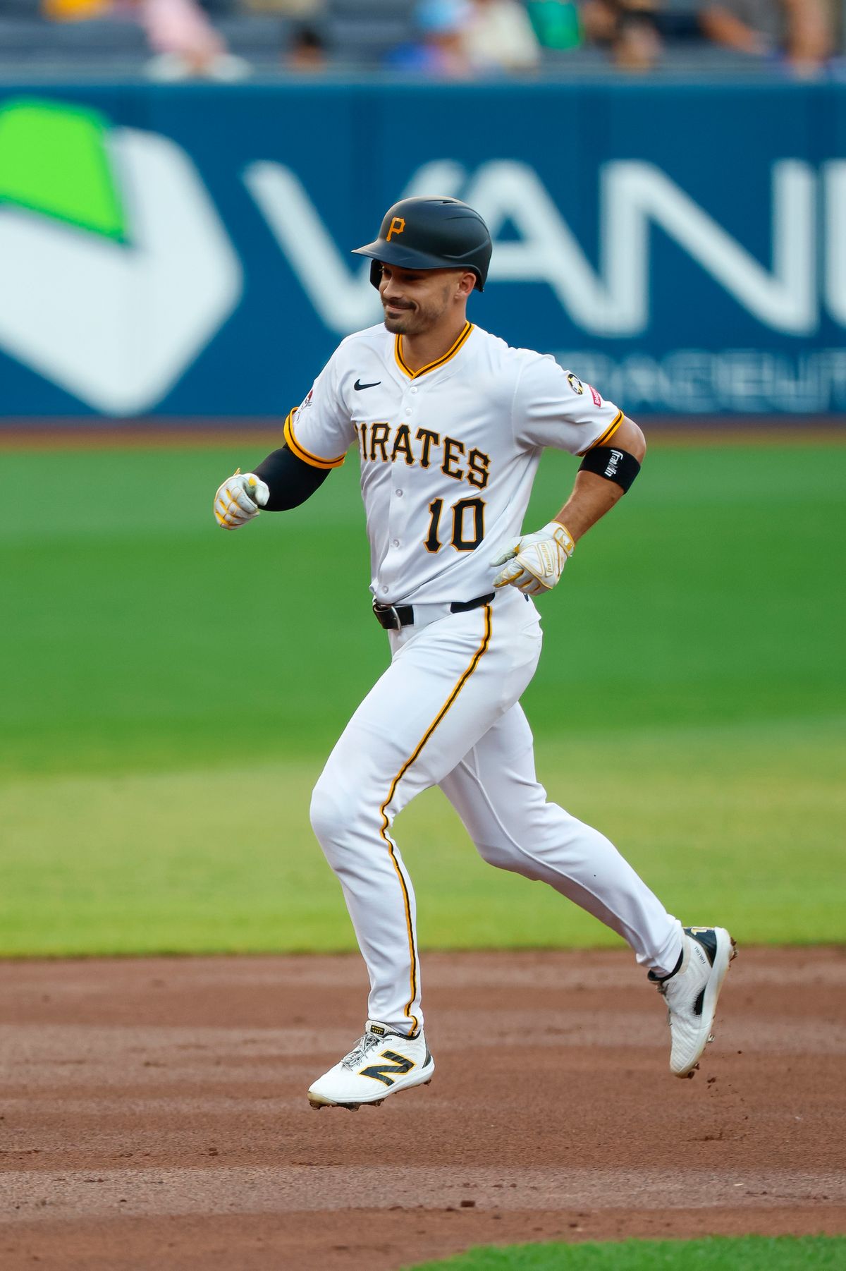 Bryan Reynolds #10 hits a home run against the Dodgers at PNC Park on September 03, 2025 in Pittsburgh.