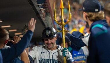 MLB roundup: Cal Raleigh hits 60th homer as Mariners clinch AL West