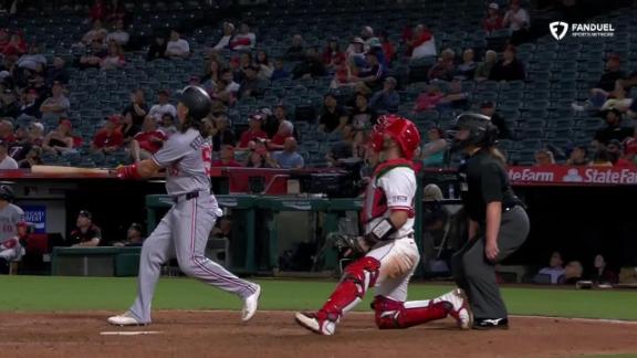 Kyle Hendricks throws 7 shutout innings and Angels score 12 two-out runs in 12-2 win over Twins
