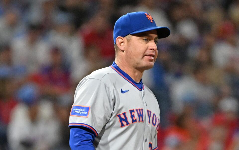 Mendoza Faces Tough Questions After Mets Swept by Phillies