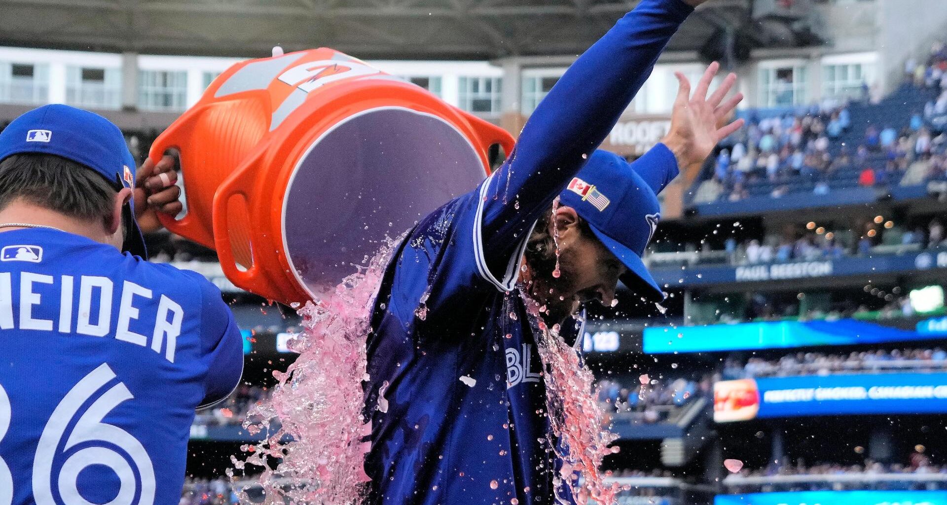 Gausman tosses 2-hitter for 4th career complete game as Blue Jays blank Astros 6-0