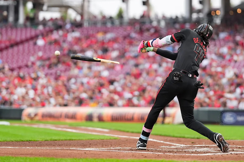 Elly De La Cruz breaks his bat as he singles against the New York Mets in the first inning of the opening game of their three-game series at Great American Ball Park Sept. 5. De La Cruz, who finished 1-for-5, struck out in the ninth as the Reds failed to score with no outs and the bases loaded.