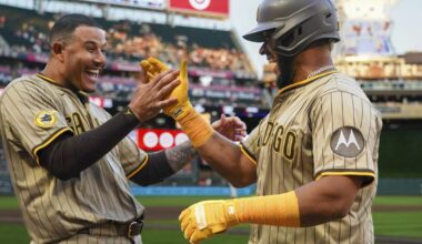 MLB roundup; Dodgers fall, but lose no ground to Padres | Sports News