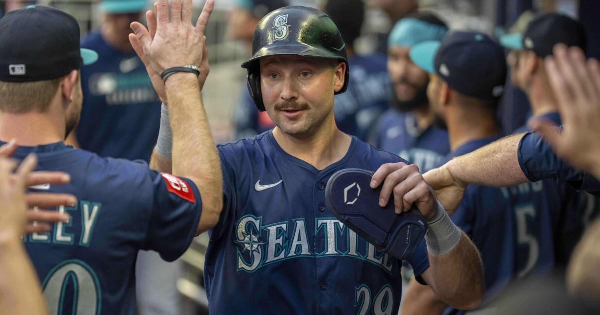 Rodríguez hits 2 homers, Raleigh gets his 52nd, and Mariners down Braves 10-2 | National Sports