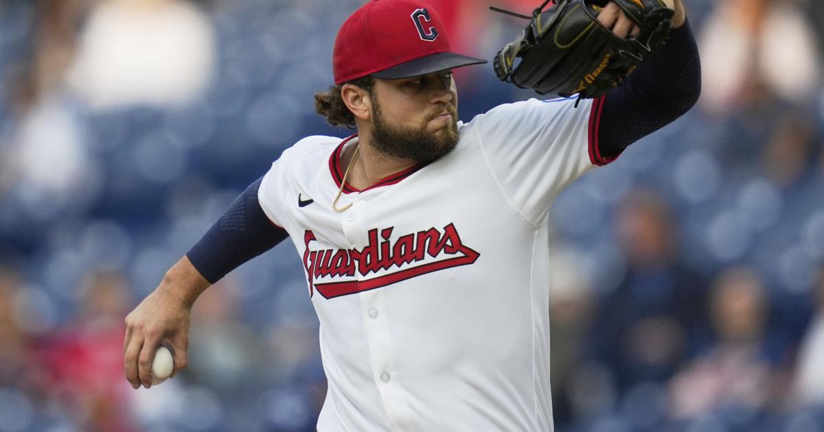 Slade Cecconi loses no-hit bid in 8th, Guards rout Royals 10-2, stay in thick of AL wild card race | National