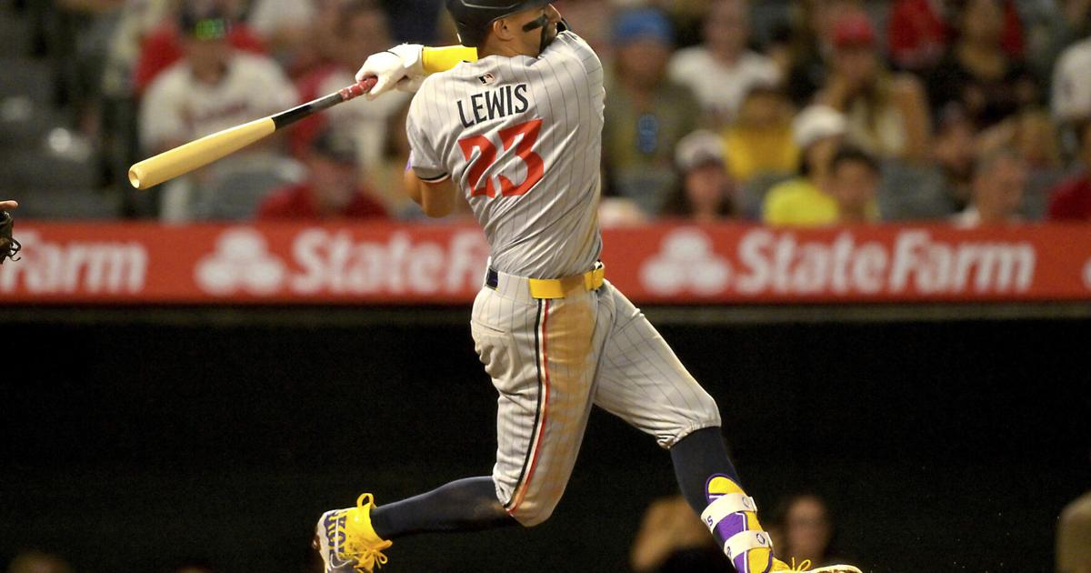 Royce Lewis hits 2 homers as Twins pound error-prone Angels 12-3 | Sports