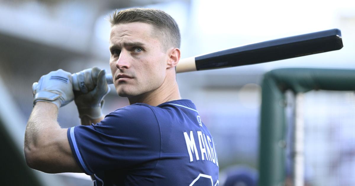 Rays rookie Jake Mangum relishes seeing father back at Soldier Field with former Bears teammates | MLB