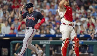 Braves place outfielder Jake Fraley on injured list with oblique injury and recall Luke Williams | MLB