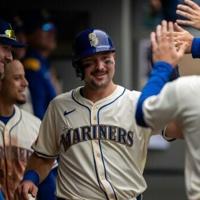 Seattle's Raleigh hits 54th homer of season for MLB marks | National