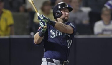 Cal Raleigh and Dominican Jose Ramirez set new major league records