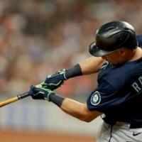 Raleigh sets homer mark for Mariners in MLB win at Houston | Northwest & National News