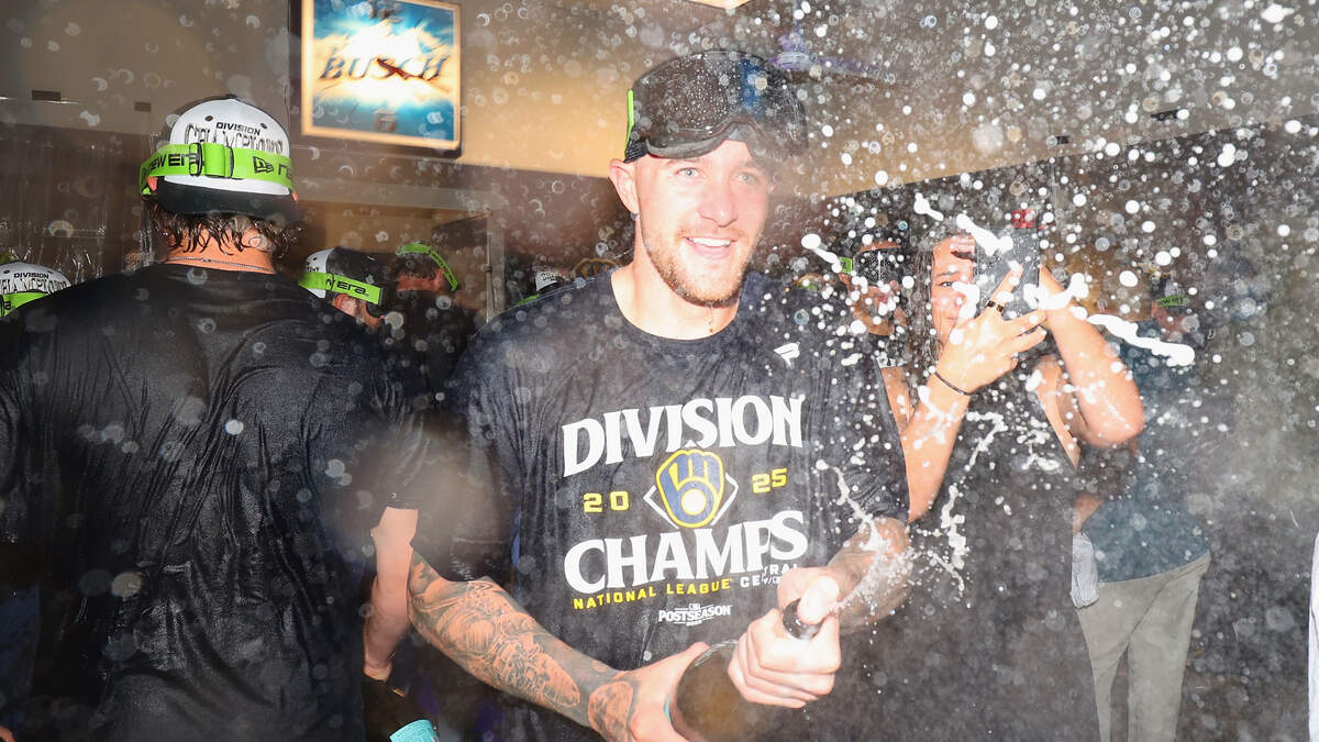 How to Watch Padres vs. Brewers: Streaming & TV on Sept. 22