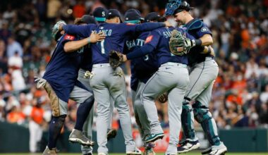 Mariners, Seahawks, Washington Huskies give Seattle fans a rare weekend | University Of Washington