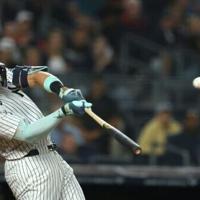 Raleigh reaches 60 homers as Mariners clinch first division title since 2001 | National News