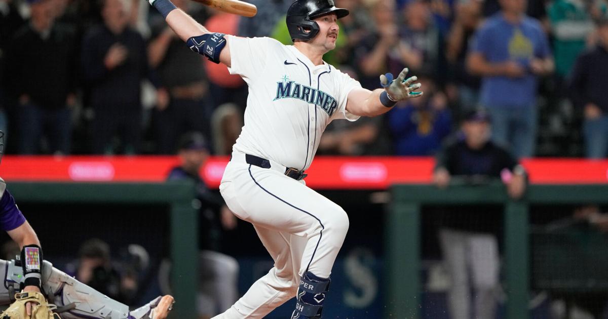 Mariners looking for fan who gave away Cal Raleigh’s 60th home run ball to child | MLB