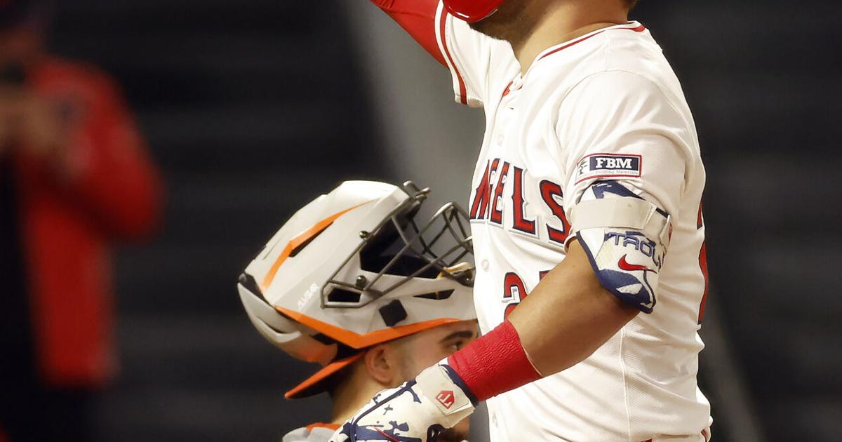 Mike Trout homers twice as Angels hand Astros a costly loss - The Daily Gazette