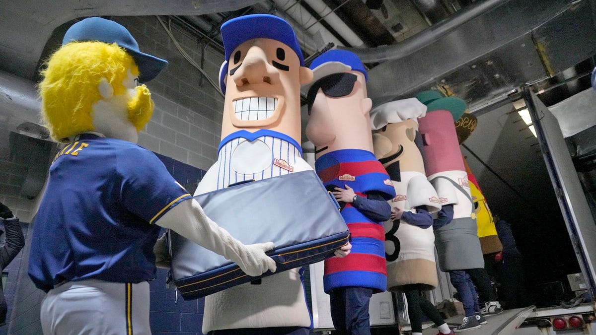 Brewers to host watch parties in Milwaukee, state for NLDS road games