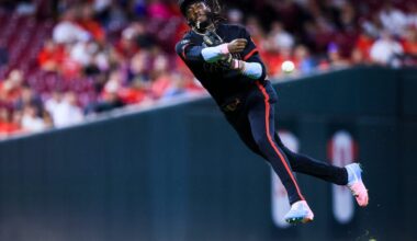 Reds loyalty to De La Cruz at shortstop is blind and costly