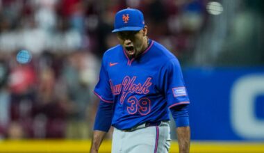 How Edwin Diaz weathered broken cleat to defeat Reds