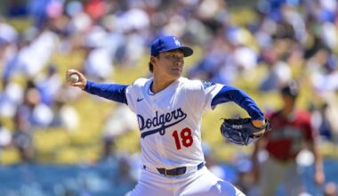 Dodgers' Yoshinobu Yamamoto loses no-hitter in dramatic fashion