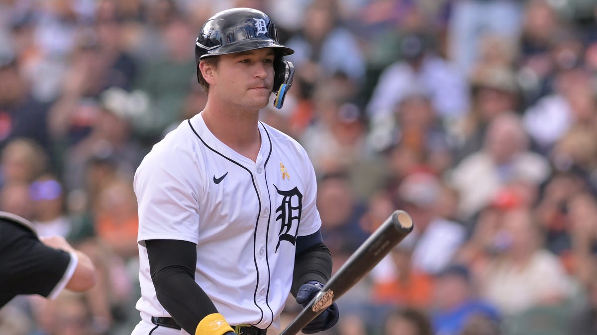 Shaky pitching is costly as Tigers are tripped by last-place White Sox