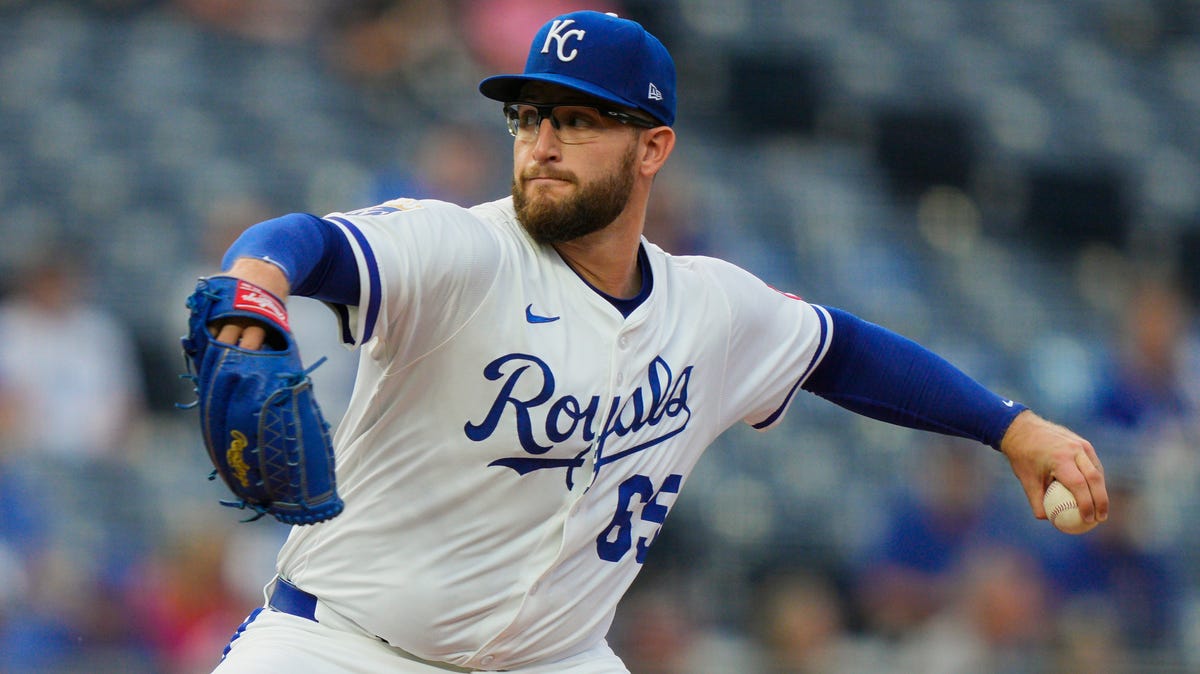 Royals at Guardians odds, picks and predictions