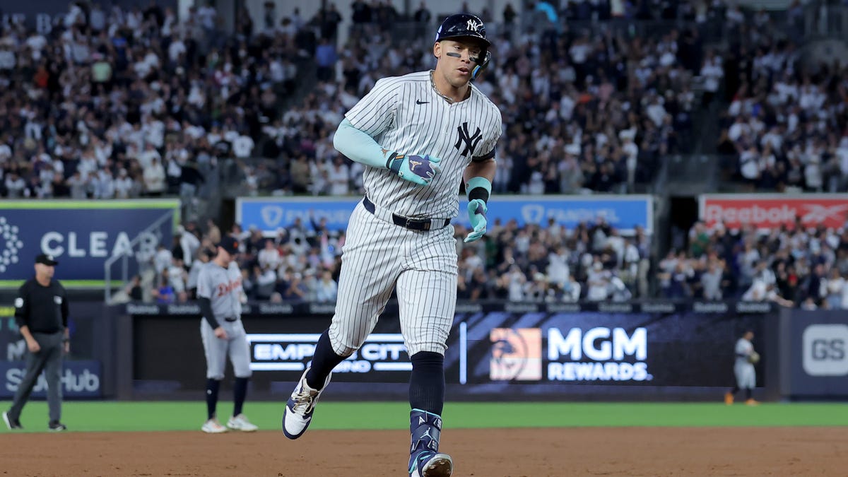 Aaron Judge to patrol left field at Fenway Park vs. Red Sox