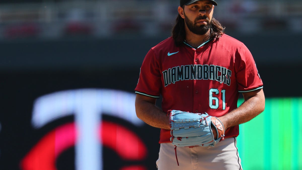 Lawlar's errors open door for rally