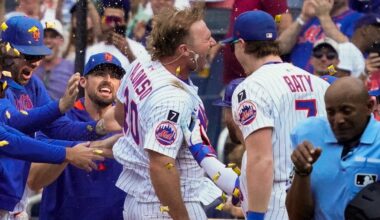 Mets somehow survive skid in NL wild card race