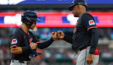 Guardians score sixth straight win, close gap on Tigers in AL Central
