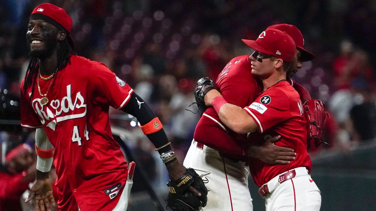 Hunter Greene wishes bigger Reds' crowd had seen complete-game shutout