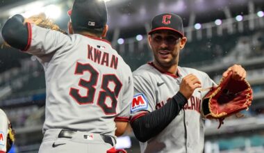 Guardians pull within 2.5 games of Tigers with eighth straight win