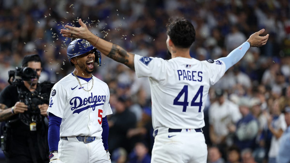 Who makes 2025 playoff field?