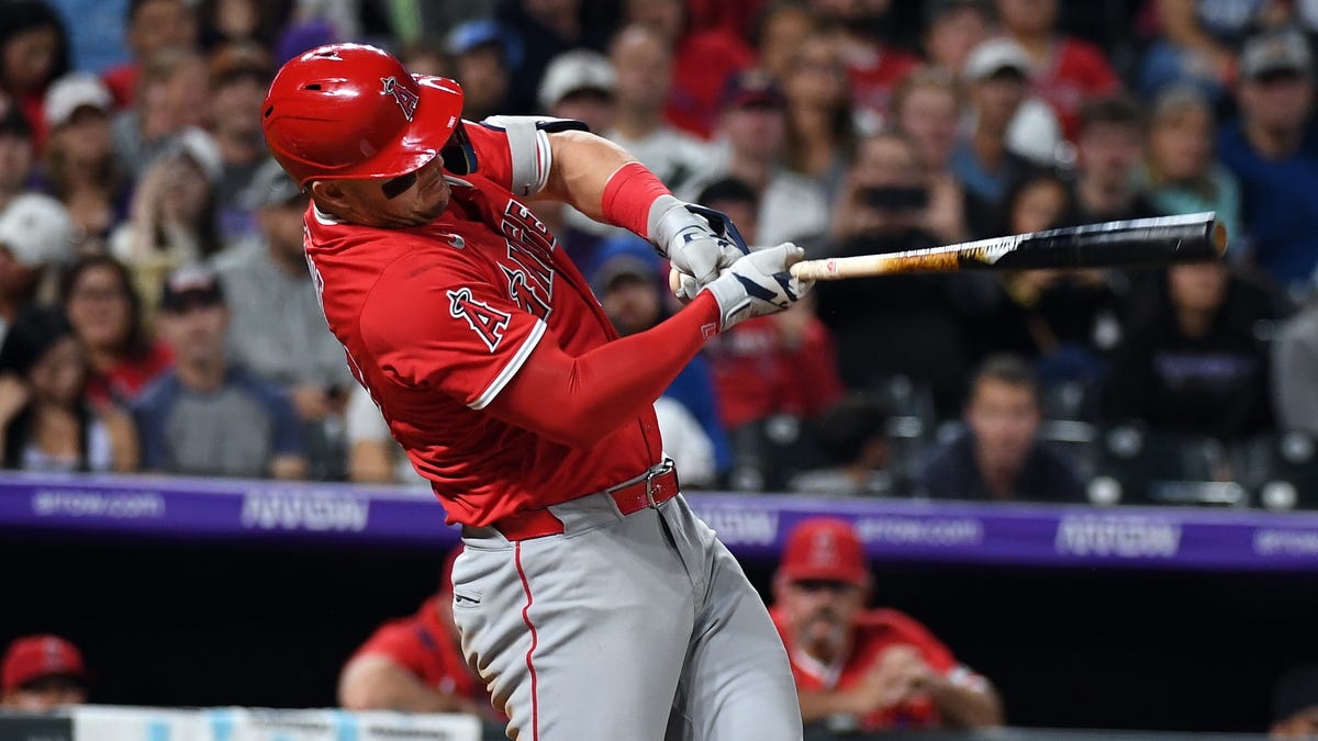 Mike Trout hits 400th home run, plays catch with fan who caught ball