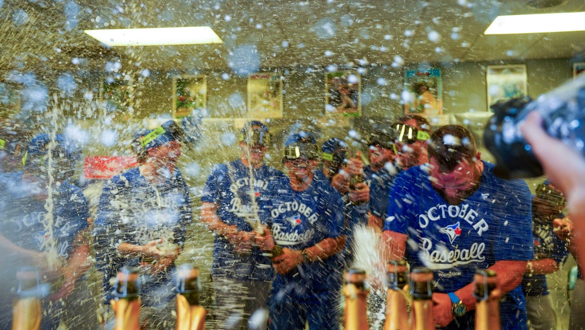 Toronto Blue Jays clinch MLB playoff spot, set sights on AL East title