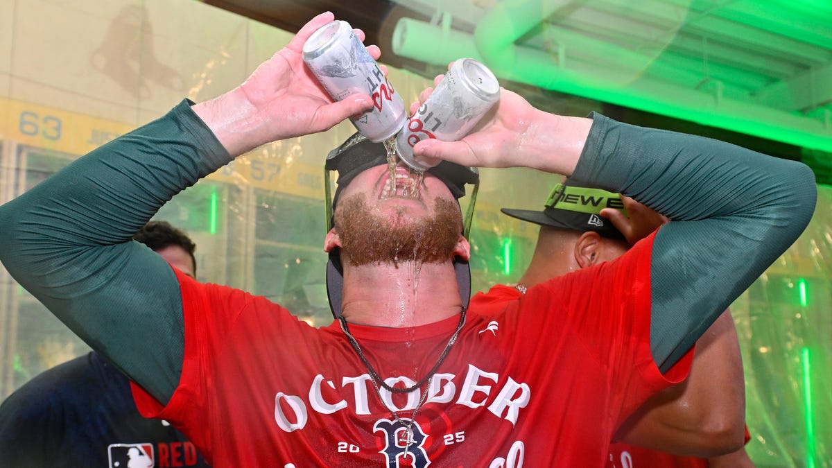 MLB wild card standings, bracket, playoff picture, predictions 2025