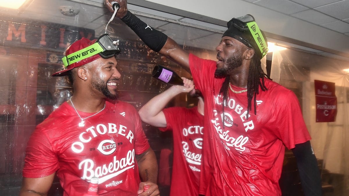 How to watch Cincinnati Reds-Los Angeles Dodgers playoff game tonight